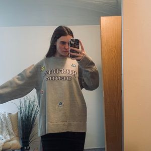 CUSTOM TOMMY HILFIGER CREW NECK!